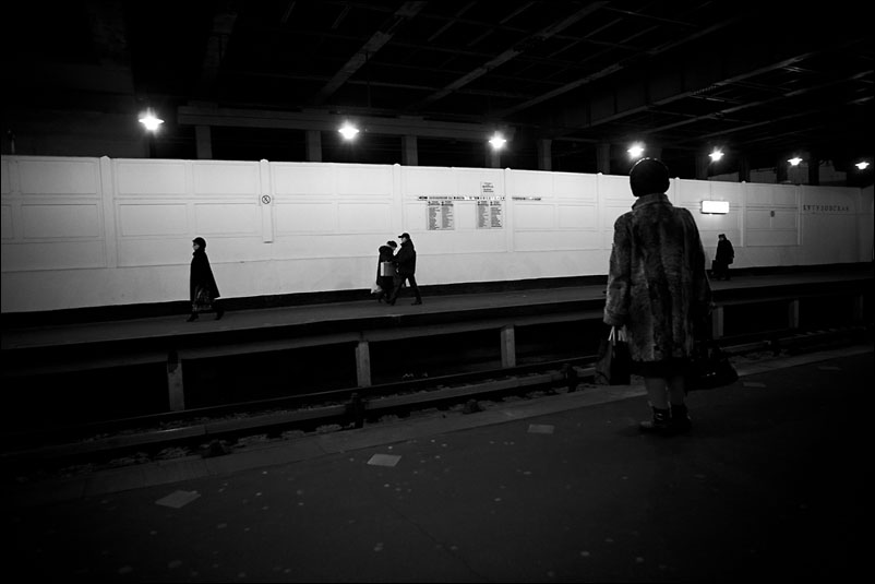 Метро. Станция Кутузовская. Москва. Февраль 2010 года
