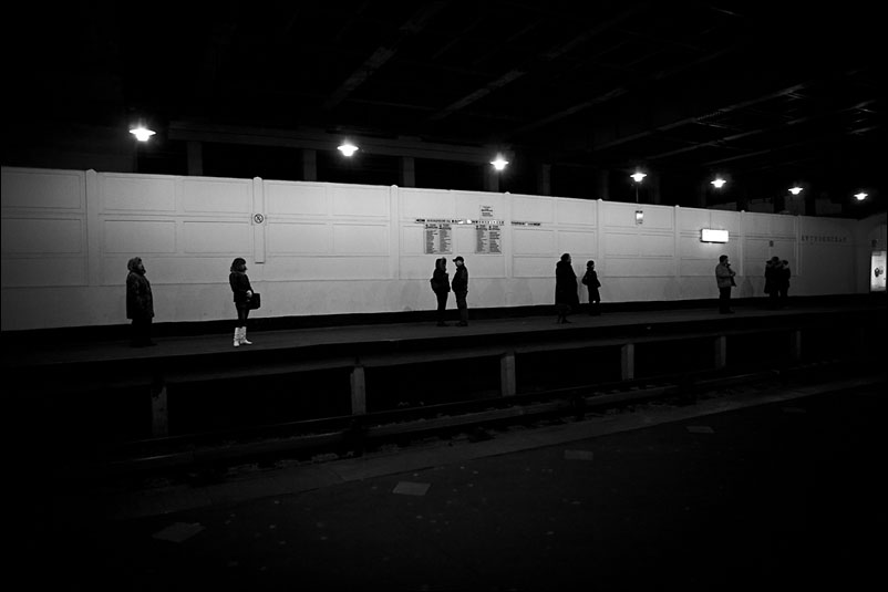 Метро. Станция Кутузовская. Москва. Февраль 2010 года