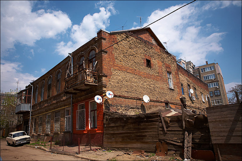 Ростов. Апрель 2010 года