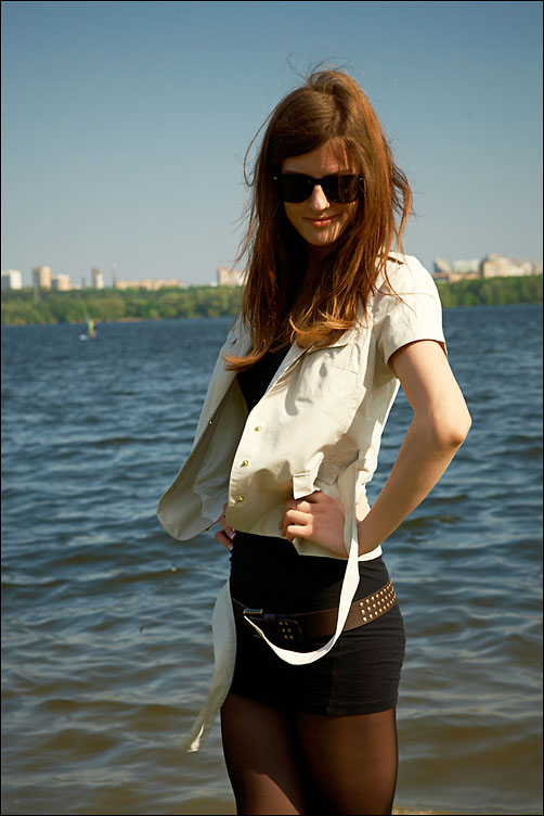 Катя с подругой. Май 2010 года