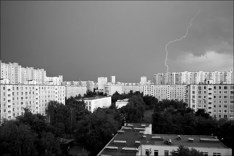 Гроза. Июль 2011 года.